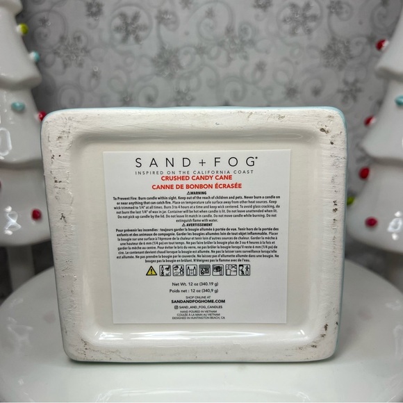 Sand And Fog Pastel Pink Gingerbread Home Ceramic Home Crushed Candy Cane Candle - Picture 6 of 12